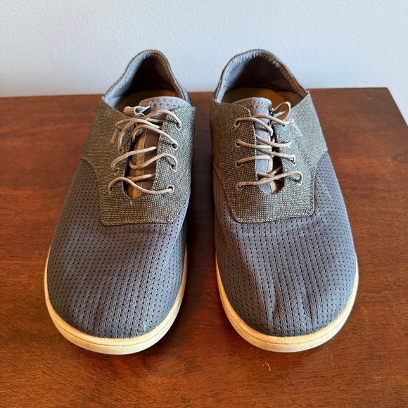 OluKai Gray Sneakers Nohea Moku Size 10 - Picture 3 of 6